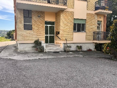 Foto Appartamento in Contrada piane di Monteverde, Montegiorgio di 130 m²
