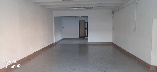Foto Attività commerciale in via lombardia, Santa Croce sull'Arno di 250 m²