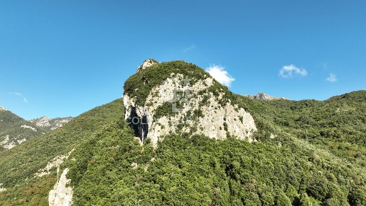 Foto Rustico in Località Candalla, Camaiore Camaiore Paese con 30 locali