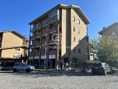 Foto Box in via della Croce, Collegno Villaggio Fiorito - Oltre Dora