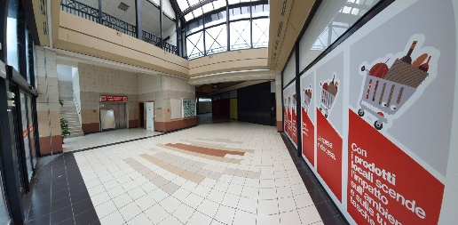 Foto Locale commerciale in Piano D'Accio, Teramo San Nicolò A Tordino