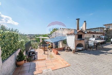 Foto Casa indipendente in Via Rosario Pitrelli, Caltagirone di 65 m²