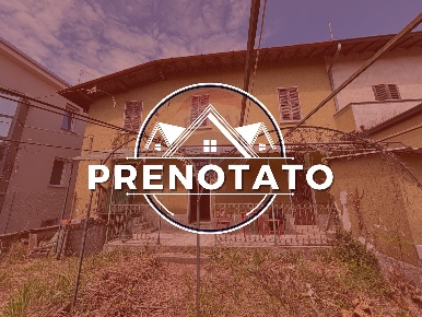 Foto Appartamento in Via Caronno Varesino, Morazzone di 213 m² con 6 locali