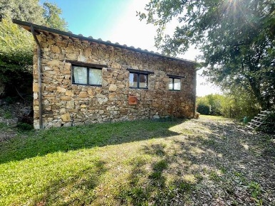 Foto Rustico a Massa Marittima Tatti di 140 m² con 4 locali in vendita