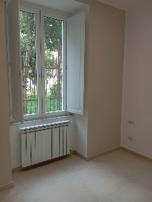 Foto Appartamento a Napoli Vomero di 110 m² con 4 locali in vendita