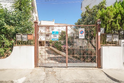 Foto Garage in Via Giuseppe Carlucci Serg. 25, Palo del Colle Centro