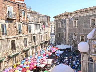 Foto Appartamento in Via Pardo 21, Catania Centro Storico di 116 m²