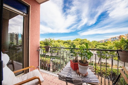 Foto Appartamento in Via Vittorio Veneto, Monopoli Centro di 125 m²