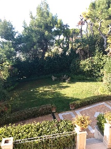 Foto Villa unifamiliare a Civitanova Marche Civitanova Alta di 333 m²