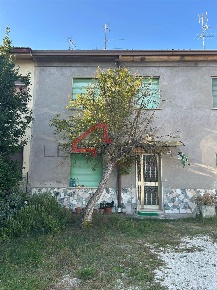 Foto Case semi ndipendenti a Gazzo Veronese Centro di 110 m² con 7 locali