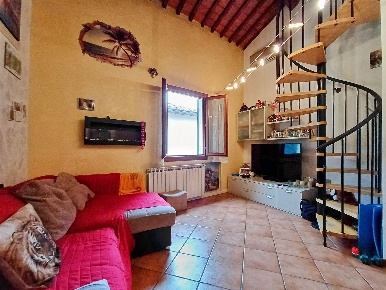 Foto Casa indipendente a Campi Bisenzio Sant'Angelo, Vingone di 65 m²