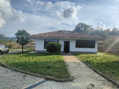 Foto Villa unifamiliare a Dego di 100 m² con 4 locali in vendita