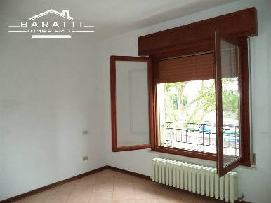 Foto Appartamento a Suzzara Centro di 90 m² con 6 locali in vendita