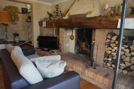 Foto Villa unifamiliare a Montespertoli Centro di 287 m² con 12 locali