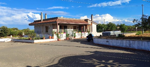 Foto Villa unifamiliare in C.DA MONTETULLIO, Martina Franca di 155 m²