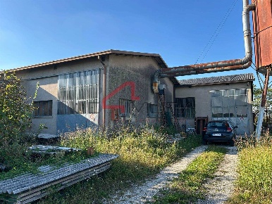 Foto Laboratorio a Gazzo Veronese Centro di 512 m² con 2 locali in vendita