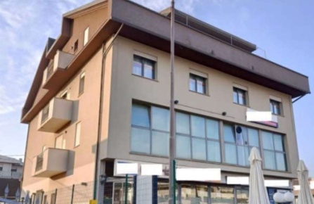 Foto Ufficio in Viale porta adige, Rovigo di 83 m² con 4 locali in vendita