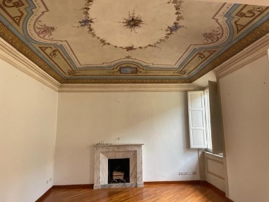 Foto Appartamento a Pisa di 130 m² con 5 locali in vendita