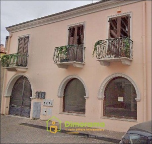 Foto Negozio in Via XX Settembre  6, Pula Centro di 69 m² con 1 locali