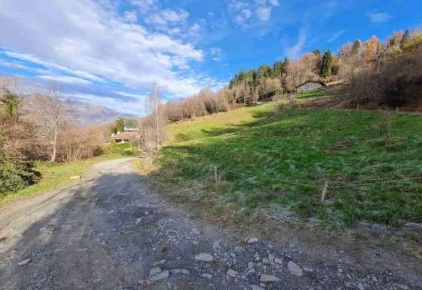 Foto Terreno agricolo in Via Camarelli, San Giovanni Bianco di 8805 m²