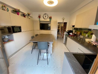 Foto Appartamento in via Erbosa  96, Prato Chiesanuova di 130 m² in vendita