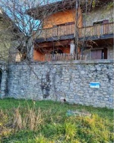Foto Appartamento in Via Camarelli, San Giovanni Bianco di 80 m² in vendita