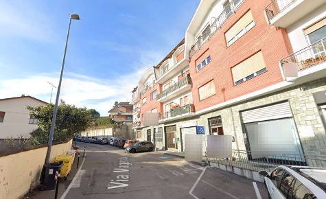 Foto Appartamento in Via Magenta, Piossasco di 82 m² con 4 locali