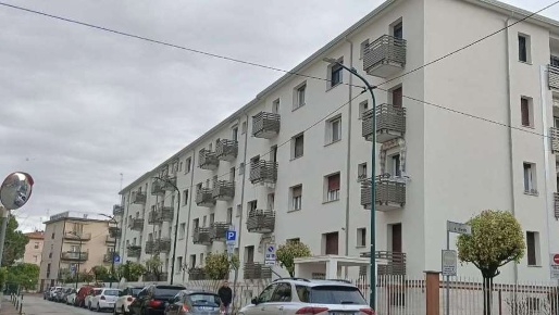 Foto Appartamento in Via Giuseppe Tassini, Venezia Mestre di 88 m²