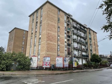 Foto Appartamento in Via Sant'Anna, Solaro Centro di 74 m² con 5 locali