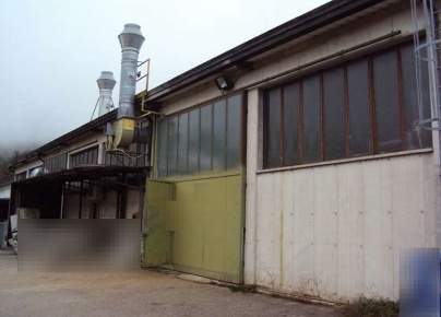 Foto Capannone industriale in Via Guglielmo Marconi, Revine Lago di 634 m²
