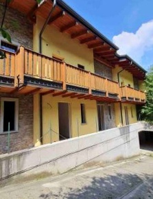 Foto Appartamento in Via Camarelli, San Giovanni Bianco di 40 m² in vendita