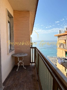 Foto Appartamento a Vallecrosia di 75 m² con 2 locali in vendita