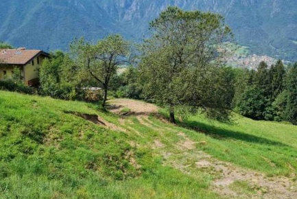 Foto Terreno edificabile in Via Camarelli, San Giovanni Bianco di 21928 m²