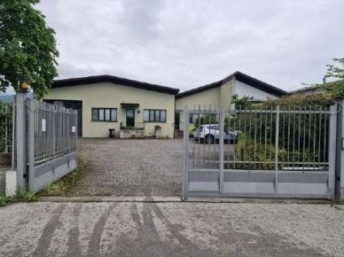 Foto Capannone industriale in Via Guglielmo Marconi 14, Orsenigo di 915 m²
