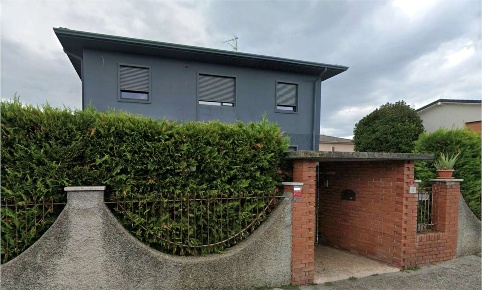 Foto Villa unifamiliare in Via Bravi  13, Leno Porzano di 281 m² in vendita