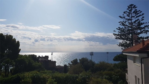 Foto Villa unifamiliare in corso marconi, Sanremo Foce - Semeria di 400 m²