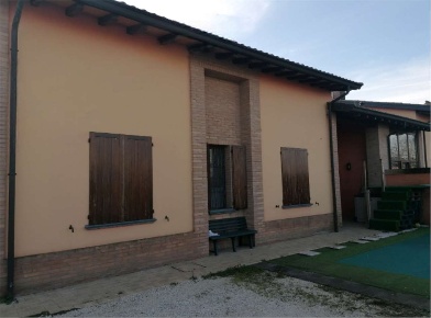 Foto Appartamento in Strada Valera di Sotto, Parma San Pancrazio di 170 m²