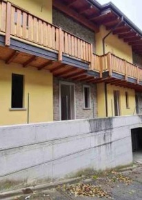 Foto Appartamento in Via Camarelli, San Giovanni Bianco di 59 m² in vendita