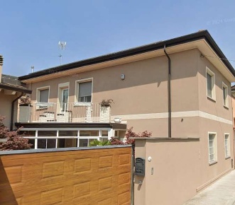 Foto Appartamento in Via Mazzini, Gambara Centro di 129 m² con 8 locali