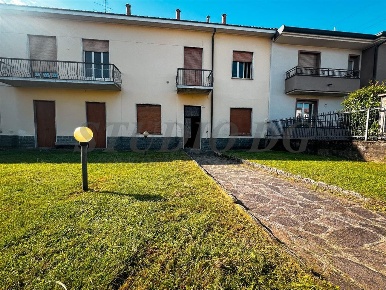 Foto Case semi ndipendenti in via Cristoforo Colombo, Seveso di 330 m²