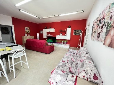 Foto Appartamento a Comiso di 100 m² con 4 locali in affitto