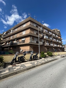 Foto Appartamento in Viale Regina Elena 245, Messina di 121 m² con 4 locali