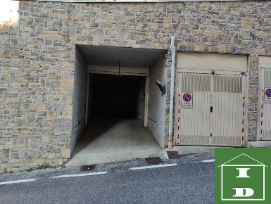 Foto Box in vicolo del Castagneto, Trieste Cologna - Università di 15 m²