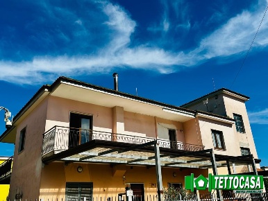 Foto Case semi ndipendenti a Scisciano Centro di 110 m² con 4 locali