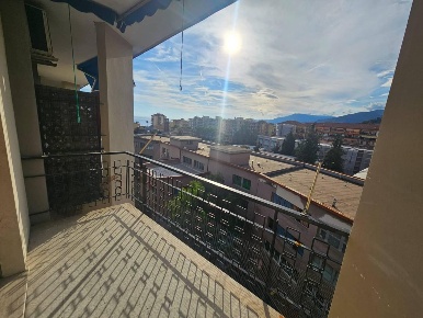 Foto Appartamento a Ventimiglia Centro Città di 84 m² con 3 locali