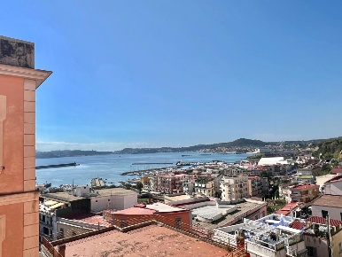 Foto Appartamento in Dante Alighieri, Pozzuoli Anfiteatro di 80 m²