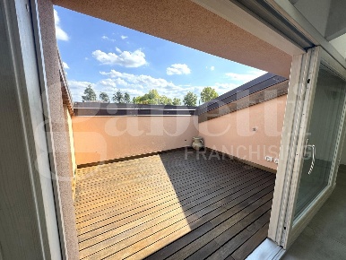 Foto Appartamento in Via Tassoni 1, Bologna Aeroporto di 125 m² in vendita