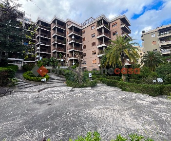 Foto Appartamento in Viale Annunziata 3, Messina Annunziata Bassa di 225 m²