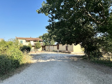 Foto Villa bifamiliare in Via Pianavella 13, Castel Sant'Elia Centro