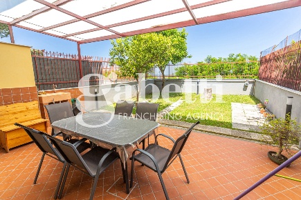 Foto Villa a schiera in del Mare, Marano di Napoli Centro di 160 m²